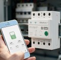 Qoltec Trójfazowy przekaźnik 63A na szynę DIN | 3P+N | Timer | Wi-Fi