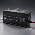 Qoltec Ładowarka do akumulatora LiFePO4 12V | 20A | PF 0.9 | LED